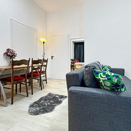 Esslingen am Neckar 2 Zimmer Apartment Fuer 6 P, 15 Min Zum Flughafen מראה חיצוני תמונה