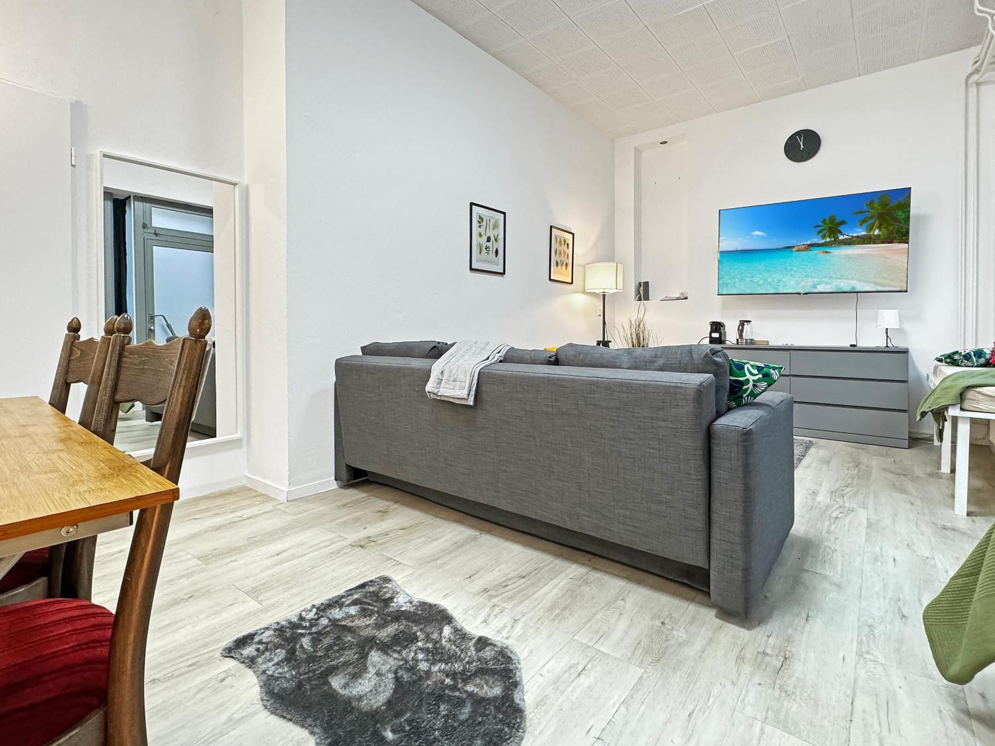 Esslingen am Neckar 2 Zimmer Apartment Fuer 6 P, 15 Min Zum Flughafen מראה חיצוני תמונה
